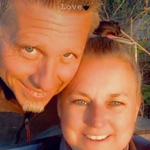 Meet your Posher, Lorie